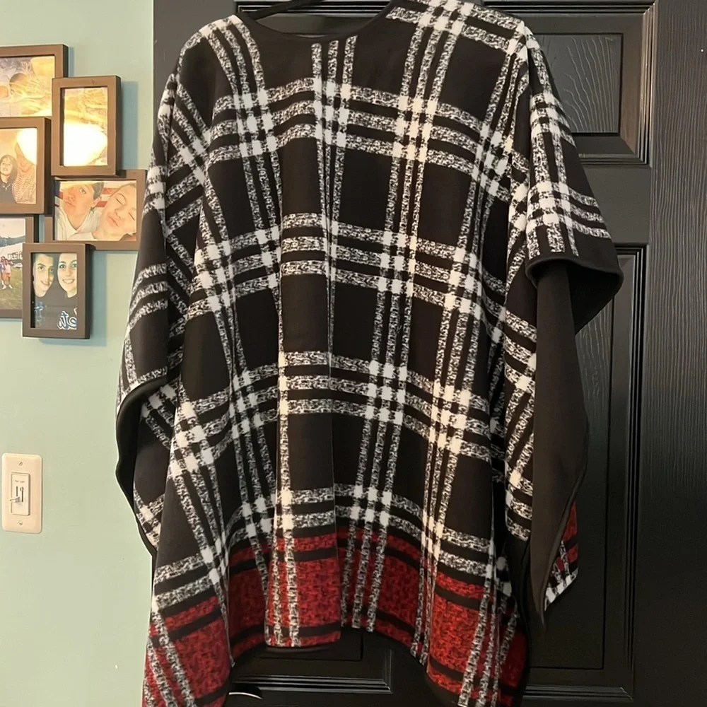NWT Flannel Pattern Shaul Size Large - Picture 3 of 3